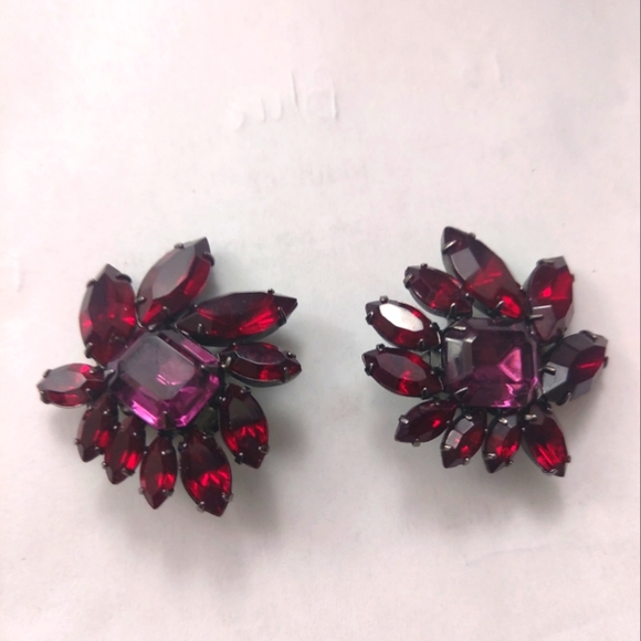 VINTAGE JAY STRONGWATER  AURORA BOREALIS GLASS RHINESTONE EARRINGS CLIP-ON - Picture 1 of 10